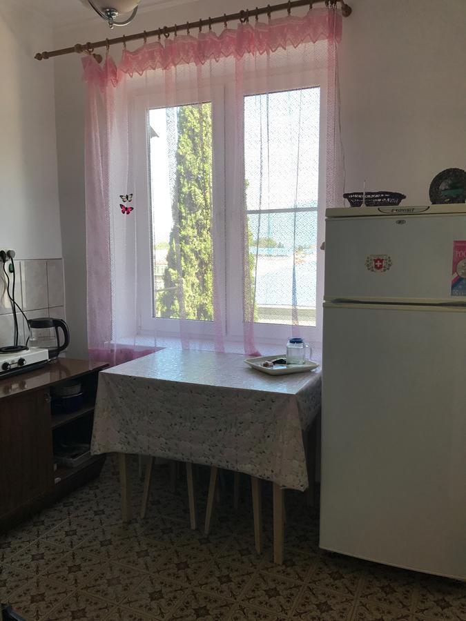 Flat Near The Sea Apartment กากรา ภายนอก รูปภาพ